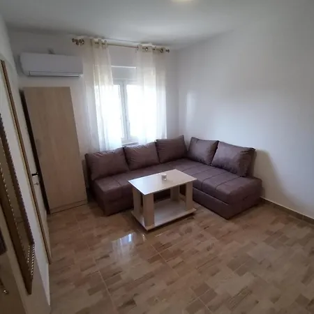 Apartament Garsonjere Bijoss Nowy Sad