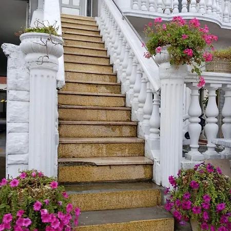 Garsonjere Bijoss * Nowy Sad